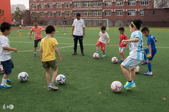 哈特20+19+10尼克斯大胜76人 步行者力克雷霆