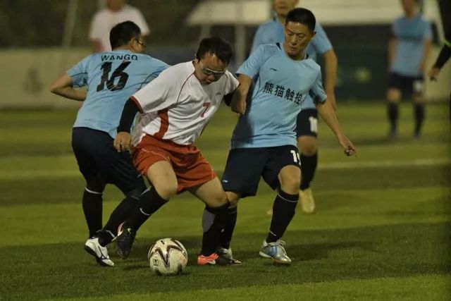 奥预赛-中国女篮不敌法国 李梦21分黄思静9分